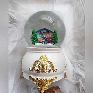 Taylor Swift 2023 Lover Snowglobe